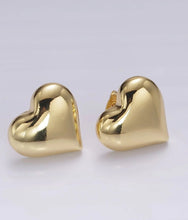 Load image into Gallery viewer, Puff heart earrings
