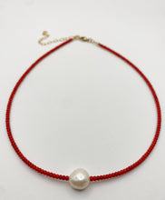 Load image into Gallery viewer, Single pearl choker

